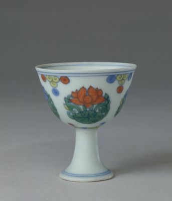 图片[1]-Lotus-pattern high-foot cup-China Archive